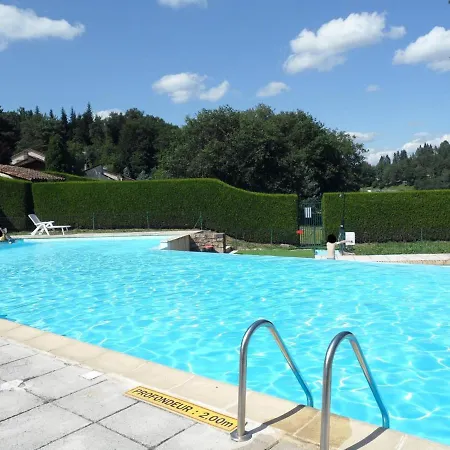 Au Bord Du De Saint-etienne Cantales Avec Piscine, Jardin Clos Et Acces Activites Nautiques. - Fr-1-742-255 * Saint-Gérons