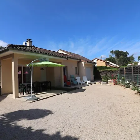 Au Bord Du De Saint-etienne Cantales Avec Piscine, Jardin Clos Et Acces Activites Nautiques. - Fr-1-742-255 Dom wakacyjny